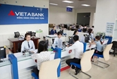 Vừa lên sàn, loạt cổ đông lớn của VietABank lần lượt thoái vốn khiến cổ phiếu giảm kịch sàn