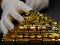 Giá vàng thế giới suy giảm, vàng trong nước vẫn neo cao