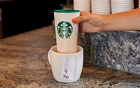 Loại cốc giấy biểu tượng của Starbucks sắp biến mất