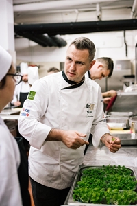 Đại sứ ẩm thực Ukraine mang món “Di sản văn hóa UNESCO” tới Capella Hanoi