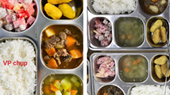 Trường Mầm non Quốc tế Mỹ Montessori AMIS  Nhiều phụ huynh bức xúc về chất lượng bữa ăn